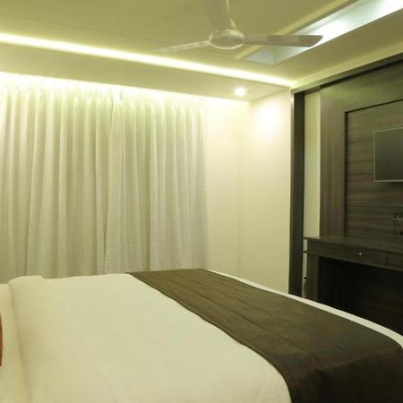 Hotel Roma Kristo Дварка Екстер'єр фото